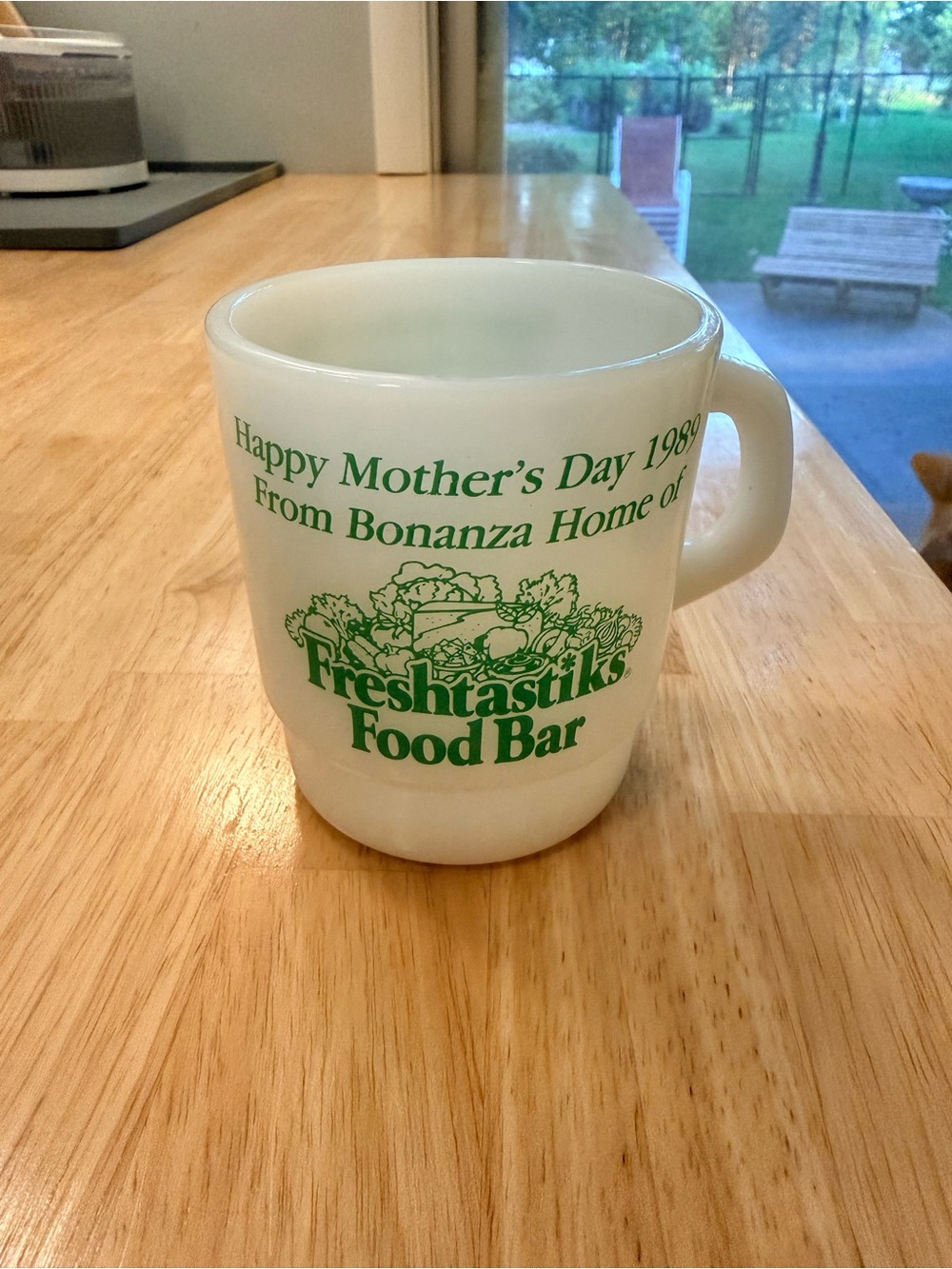 Galaxy Milkglass White Mug with Green Freshtastiks Food Bar Print